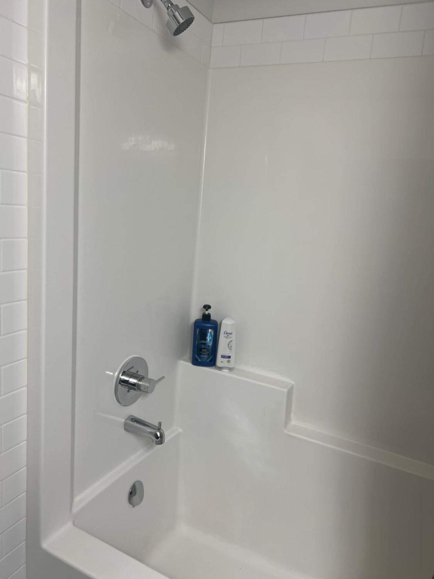 Glacier Ridge 1 Bedroom Haven * Calgary