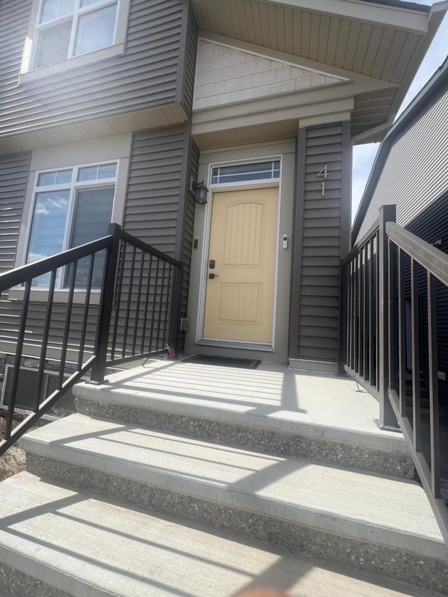 Glacier Ridge 1 Bedroom Haven * Calgary